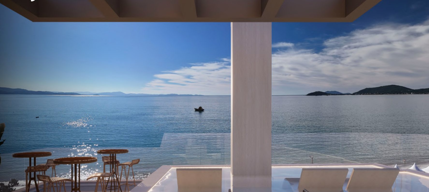 Rooftop con piscina y vista al mar